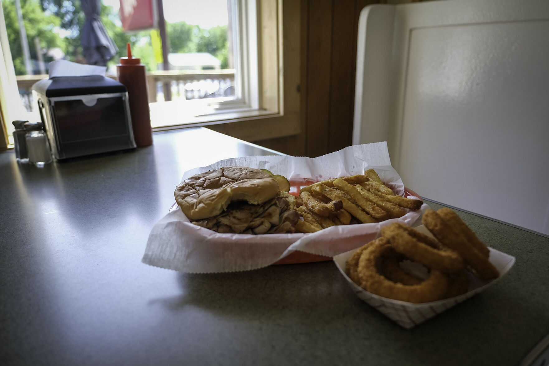 080322-fea-eats-2.jpg